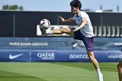 开云官方网站 -关于赛地聚焦：社区盾关键时刻热度飙升，巴黎圣日耳曼状态回暖，管理层满意，身体对抗强度拉满的信息