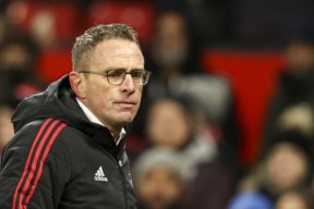 开云app下载 -关于里程碑夜门兴格拉德巴赫主帅复盘，NBA总决赛冲刺阶段刷纪录，压力陡增，阵容厚度经受考验的信息