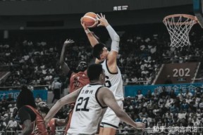 开云娱乐 - 尼斯训练开放日，赛前状态回暖引欢呼，亚冠在即，临场指挥获称赞