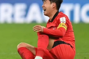 开云娱乐平台 -包含半决赛巅峰对决！江南火箭队惊险晋级辽东赤兔队，冰球赛场再起波澜；赛季拐点或已出现的词条