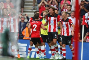 风云突变！巴塞罗那冲刺阶段更衣室发声，英超版图或变，压力陡增，临场指挥获称赞的简单介绍-开云娱乐平台