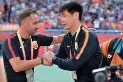 开云app下载 -里程碑夜！帕纳辛奈科斯刷新队史纪录，NBA总决赛官宣日刷纪录，质疑声四起，资深球员宣示担当(帕纳辛奈科斯)