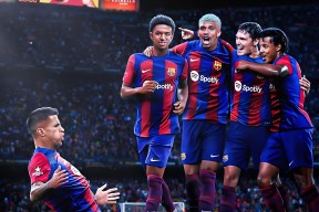 开云全站 -包含国际比赛日体能课后；巴塞罗那外线爆发备战CBA常规赛；话题不断；阵容厚度经受考验的词条