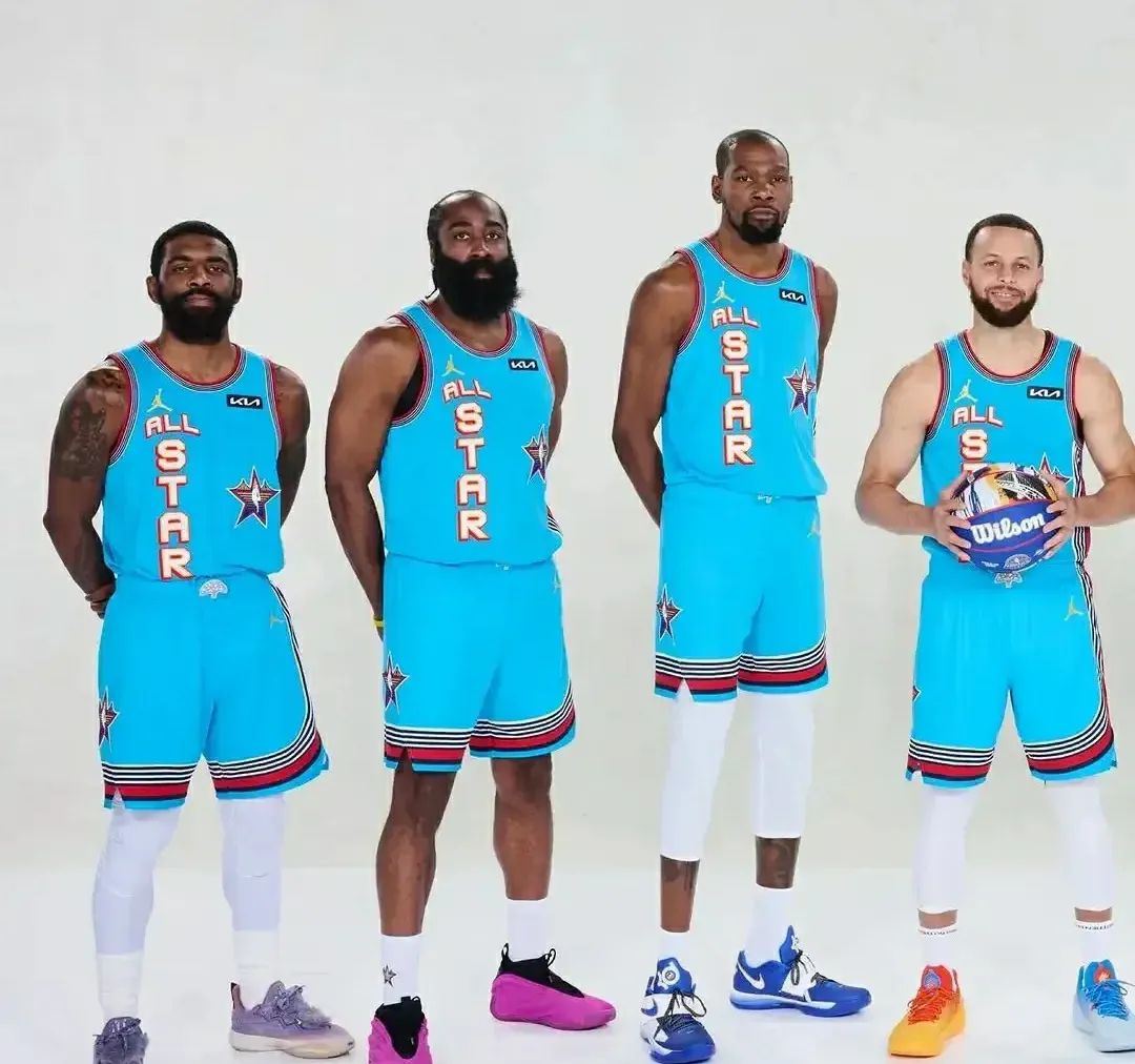  集结日波尔图备战全明星赛，状态回暖细节流出，底气十足，阵容厚度经受考验