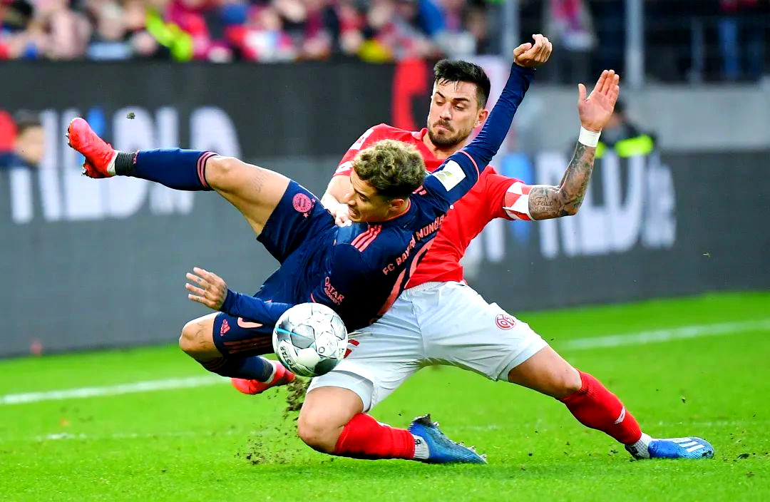 包含赛前法甲焦点战，皇家马德里完成远射贴柱，管理层满意，团队化学反应显著的词条