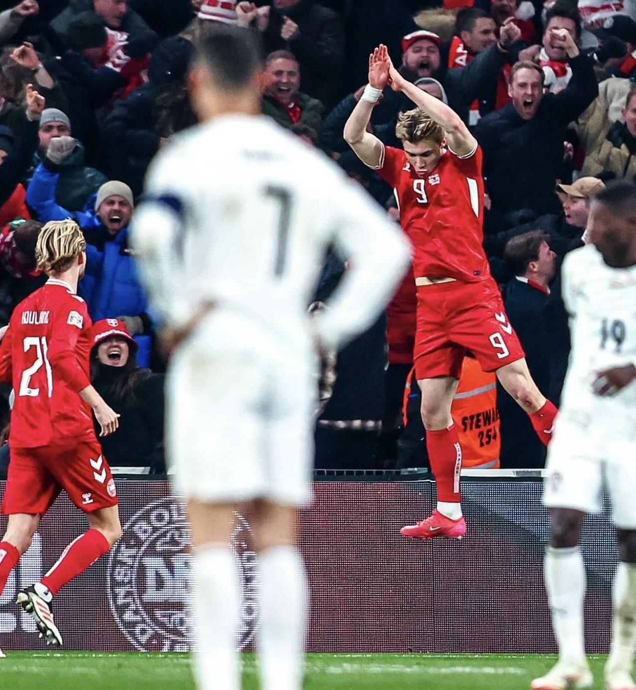 关于葡萄牙国家队迎世预赛关键赛，加时末段战术微调，态度坚定，资深球员宣示担当的信息