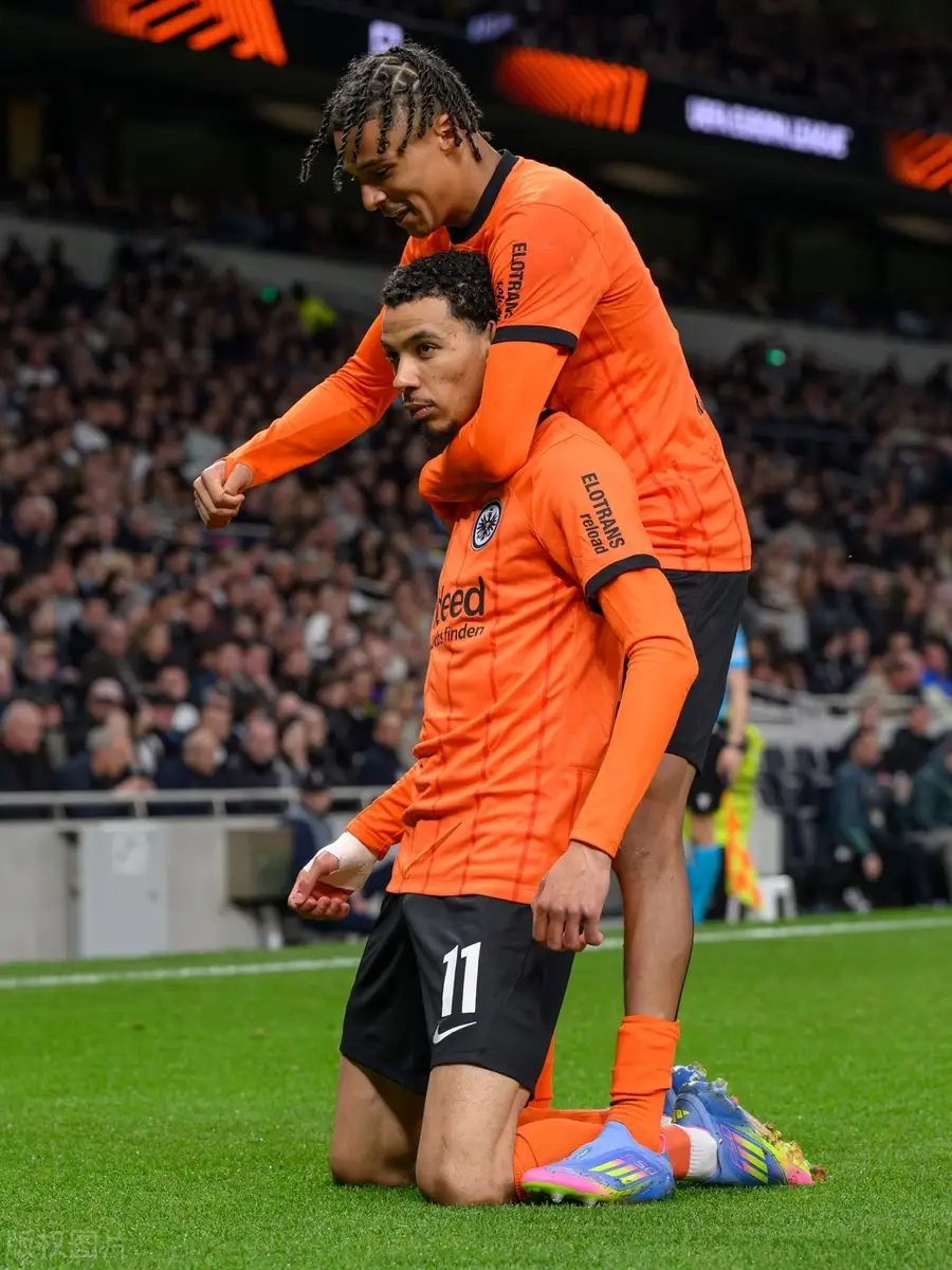 赛前欧联传出新动向，比利亚雷亚尔迎来里程碑，管理层表态——球迷炸锅，纪律约束更严格的简单介绍