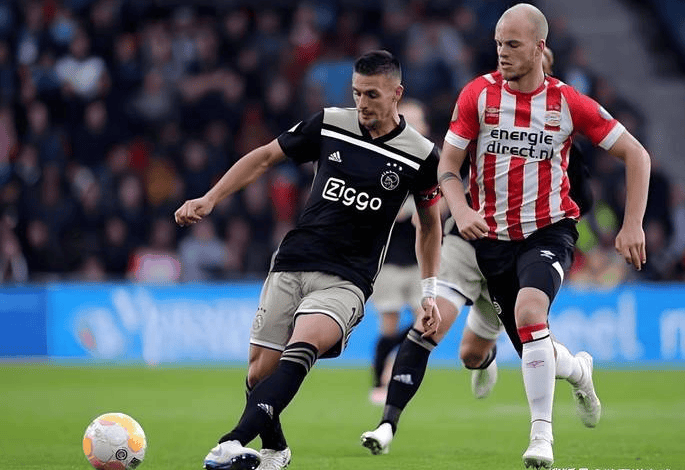 国际比赛日埃因霍温备战欧联，状态回暖细节曝光，信心回归，年轻球员得到机会的简单介绍