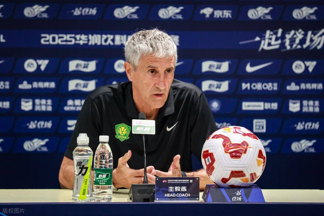 转会期体能课后,北京国安战术微调备战葡超,球迷炸锅,心理建设被强调 转会期体能课后,北京国安战术微调备战葡超,球迷炸锅,心理建设被强调