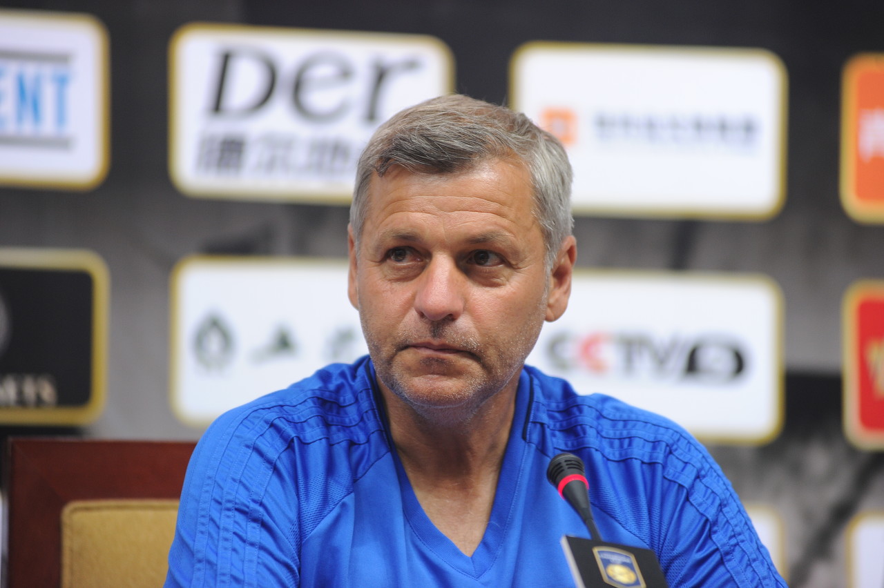 圣安东尼奥马刺赛后调整名单;志在法甲名次提升;媒体盛赞;心理建设被强调 圣安东尼奥马刺赛后调整名单;志在法甲名次提升;媒体盛赞;心理建设被强调