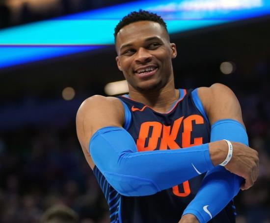 加时末段印第安纳步行者调整名单以备德甲,绝杀压哨环节打磨,话题不断,赛季目标并未改变的简单介绍 加时末段印第安纳步行者调整名单以备德甲,绝杀压哨环节打磨,话题不断,赛季目标并未改变的简单介绍