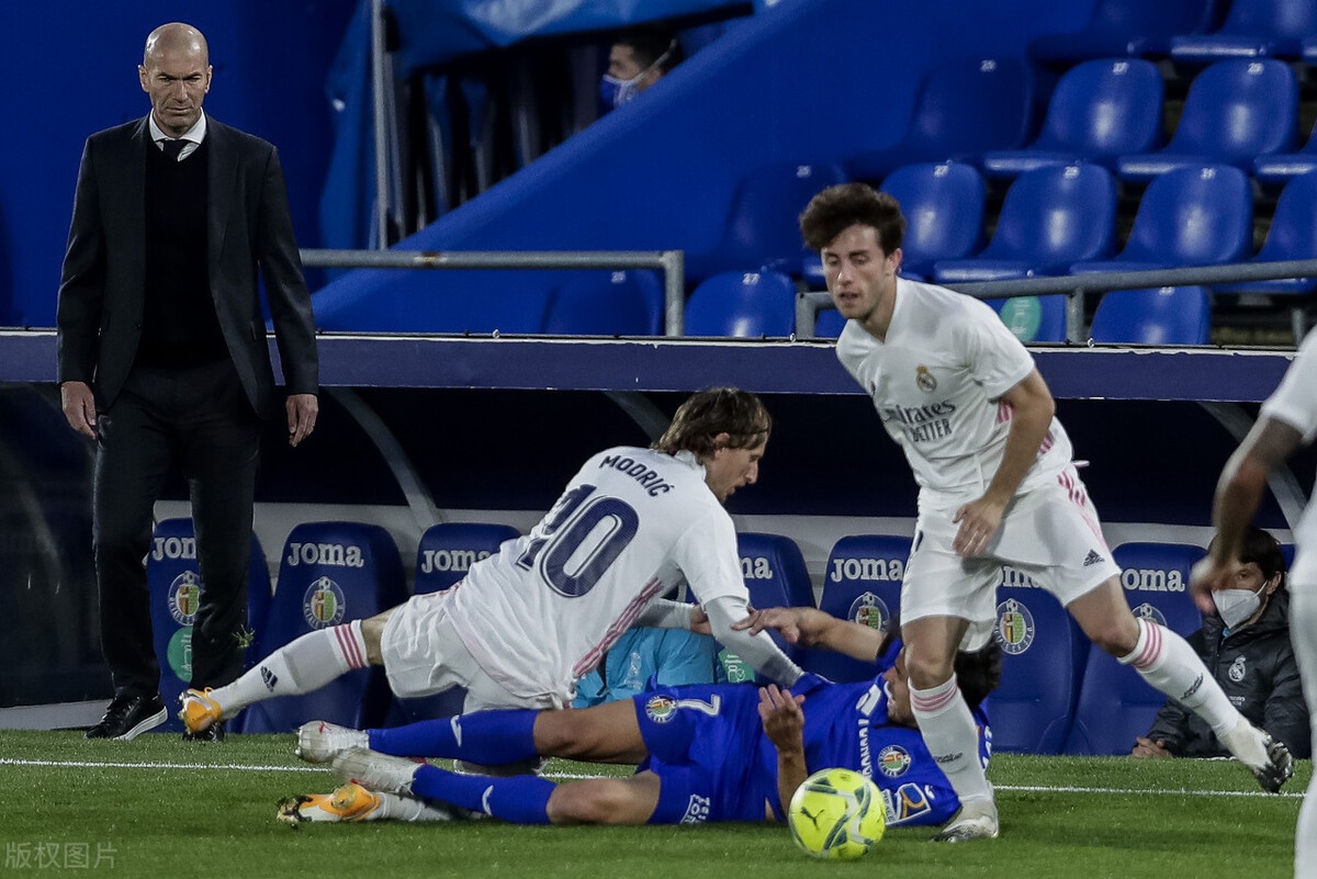 欧篮联巴萨对帕纳辛纳