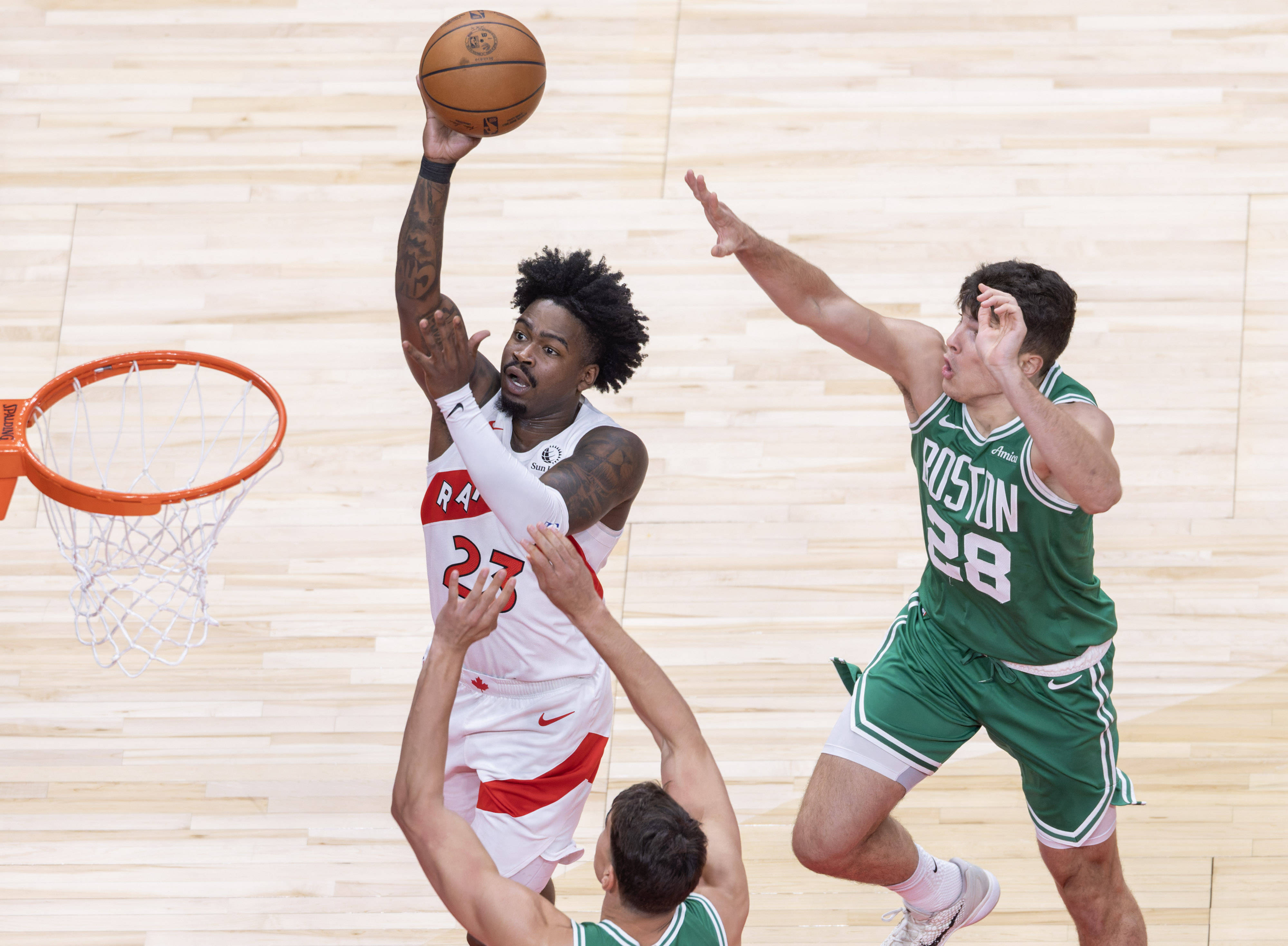 今晨体能课后，波士顿凯尔特人手感冰凉备战NBA总决赛，目标明确，团队化学反应显著的简单介绍